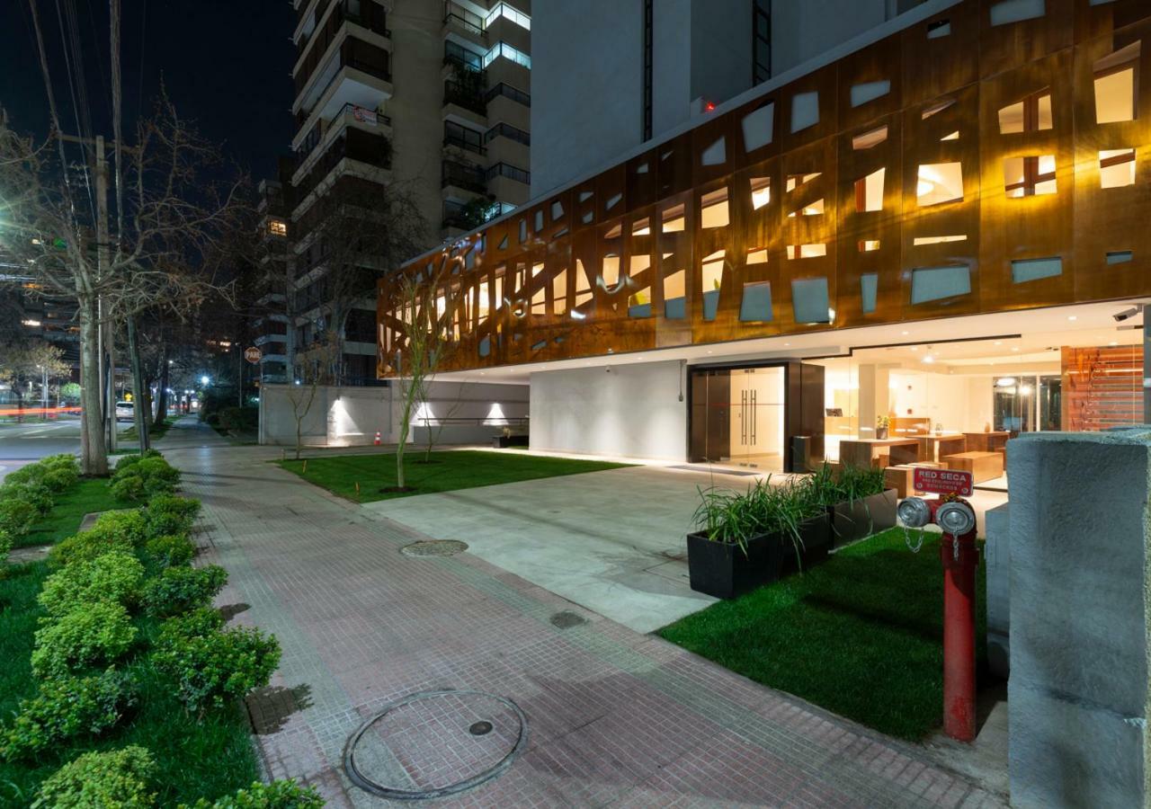 45 By Director Hotel Santiago Exterior photo