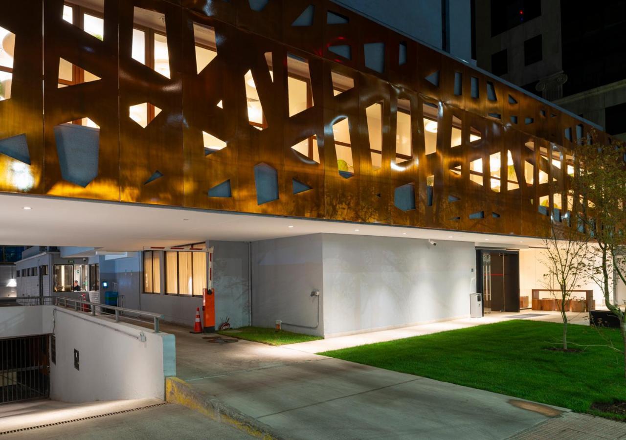 45 By Director Hotel Santiago Exterior photo