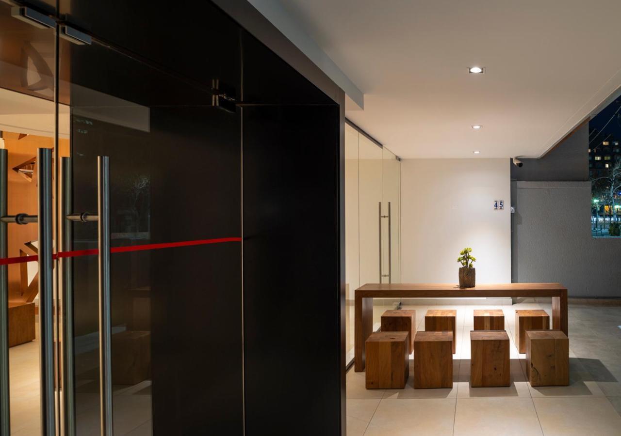 45 By Director Hotel Santiago Exterior photo